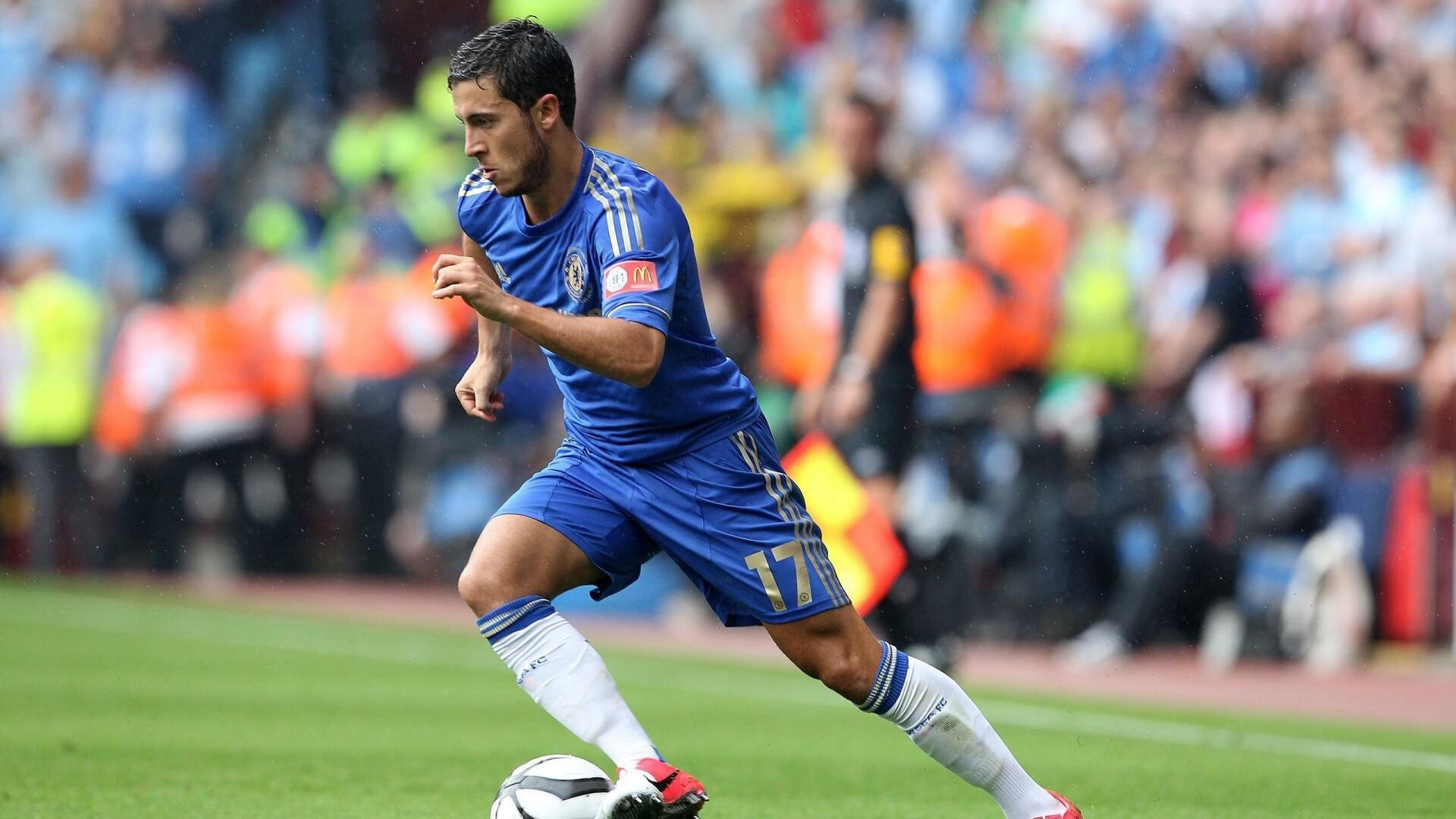 开云体育官网下载安装-浓眉保护篮下多次干扰对手出手，nba浓眉打什么位置